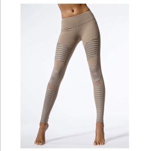 Alo Yoga Moto Legging